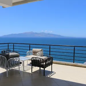 Viola Sea View Penthouse Апартаменты