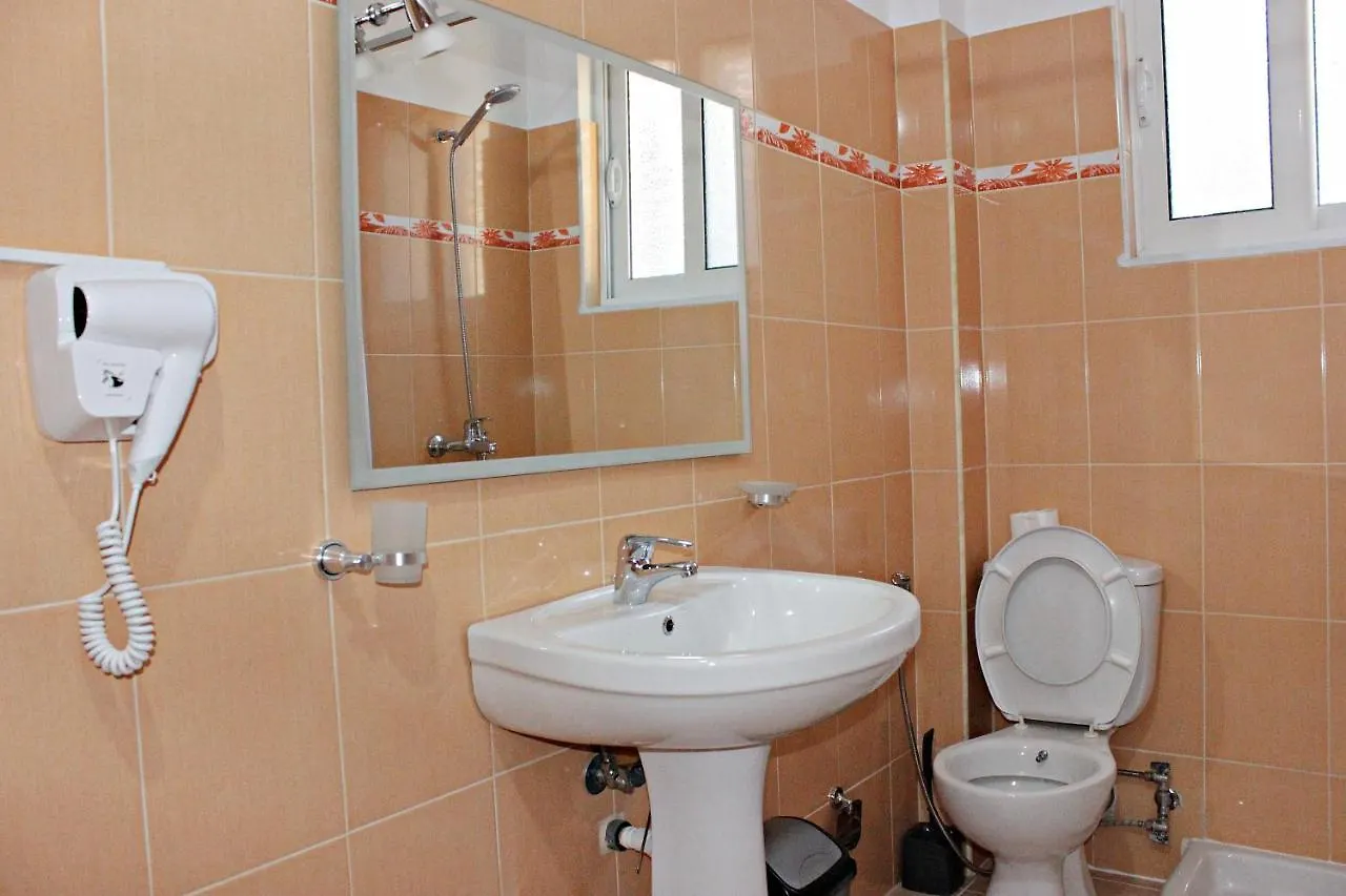 Sunny Apartments Sarande