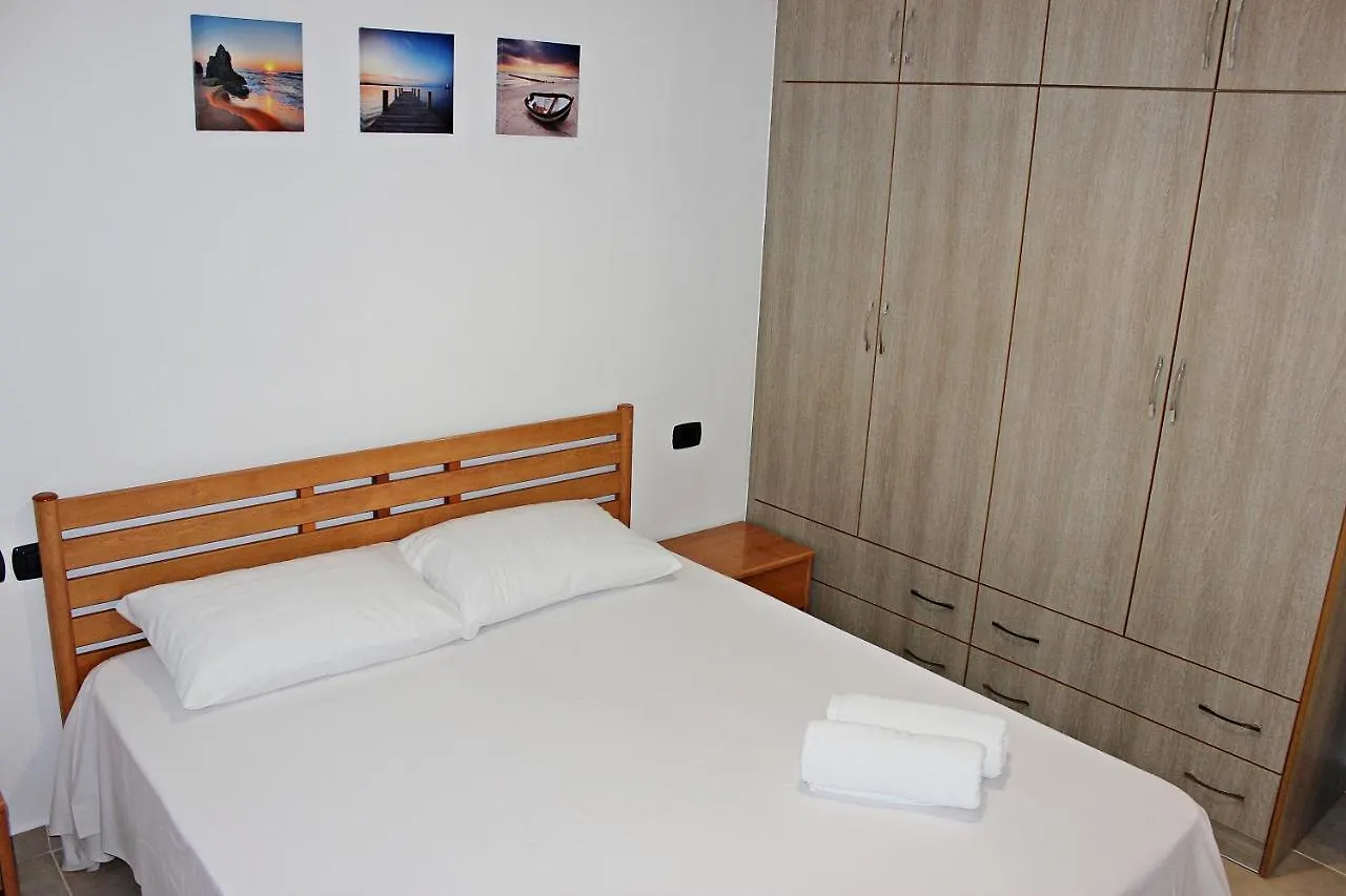 Sunny Apartments Sarande