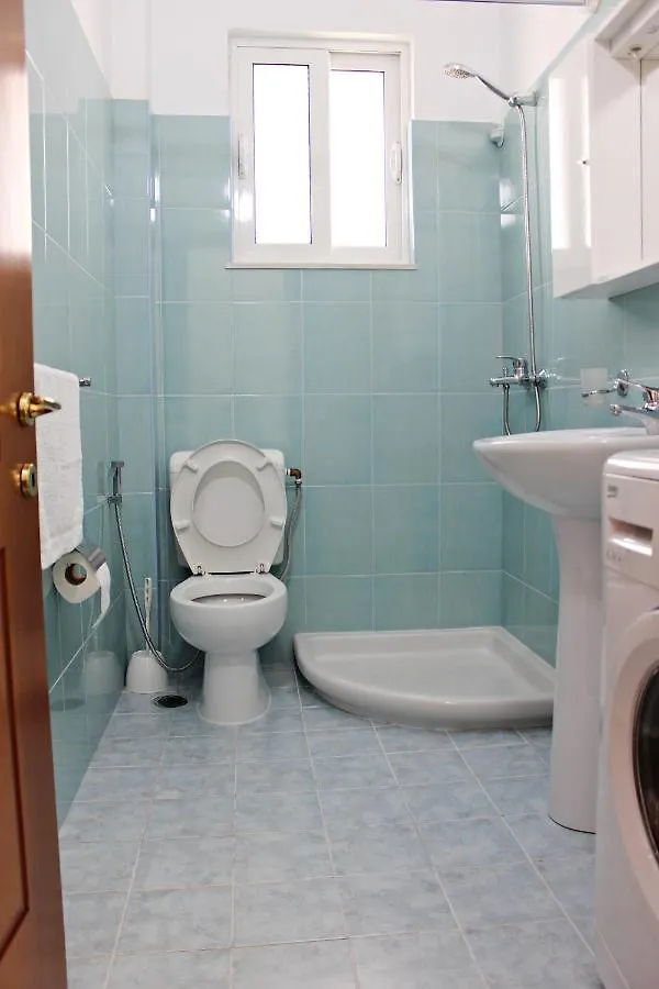 Sunny Apartments Sarande