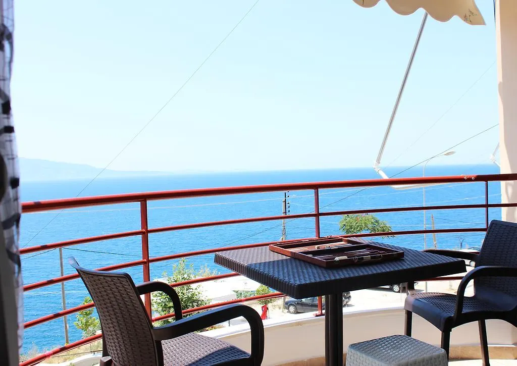 Sunny Apartments Sarande
